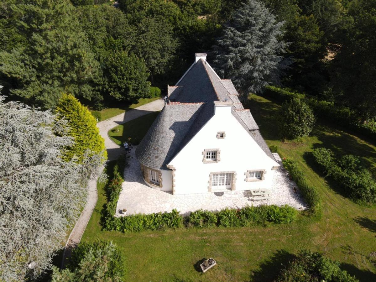 Crown Roads Le Faouët Exterior foto